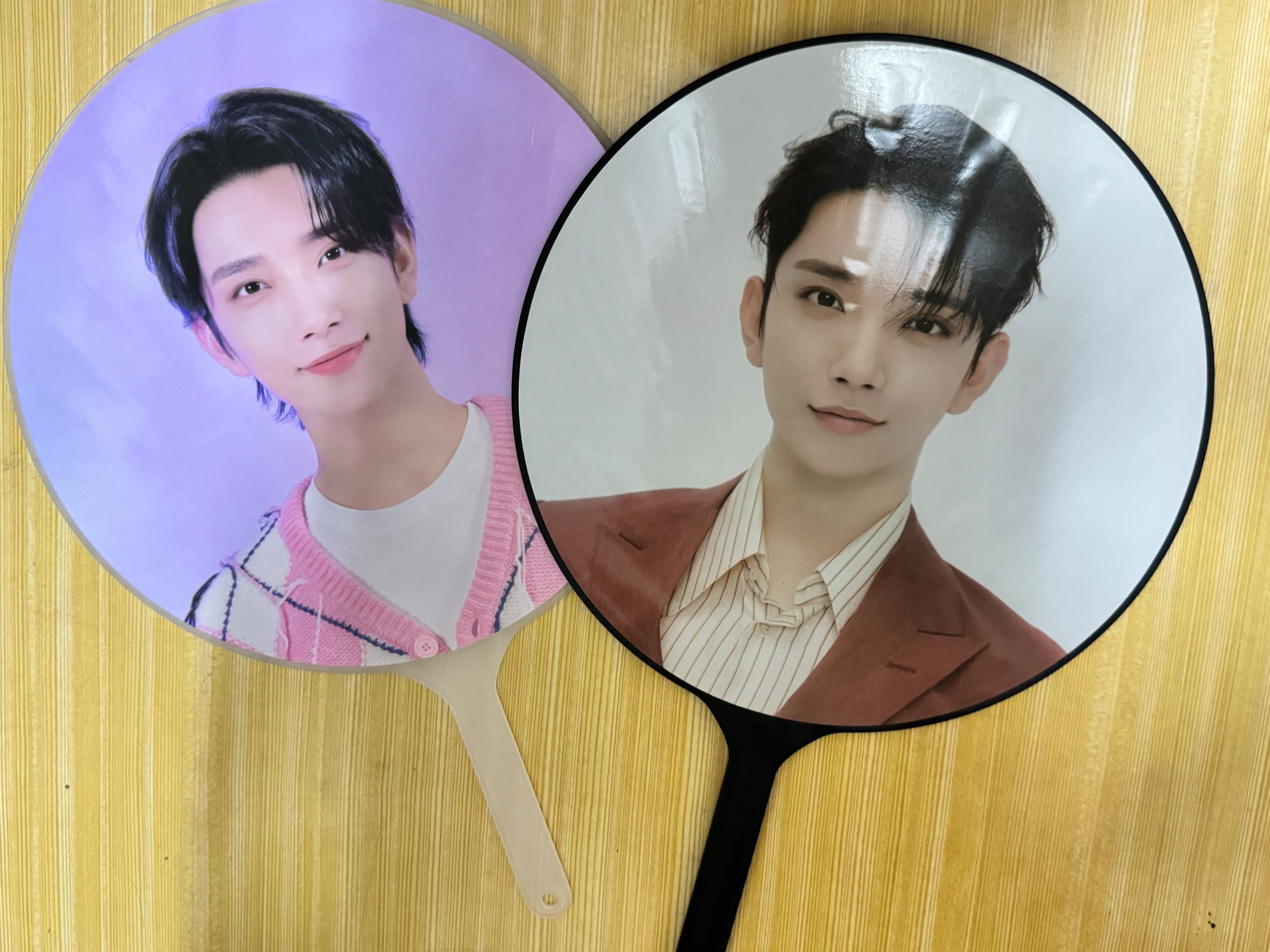 知秀扇子set （扇子只能和扇子或小卡、立牌等體積較小的物品下單）