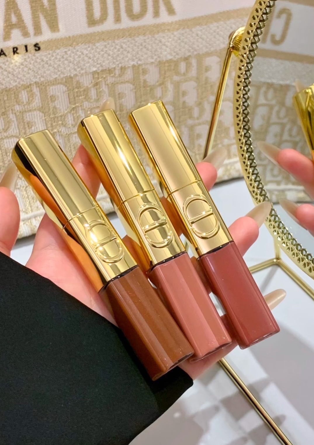 Dior迪奧金緻雙頭唇釉✨#520