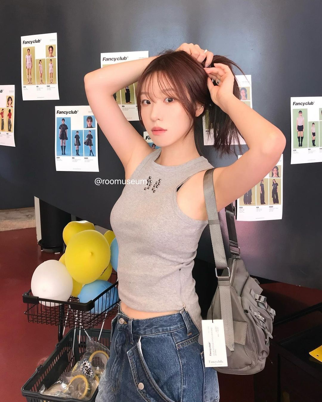 Fancy club COMFORT ZIPPER SLEEVELESS_（GRAY）_F24QB272