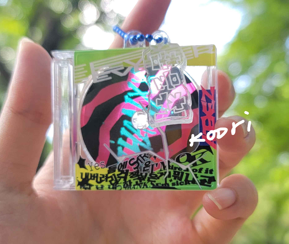 THANXX CD吊飾