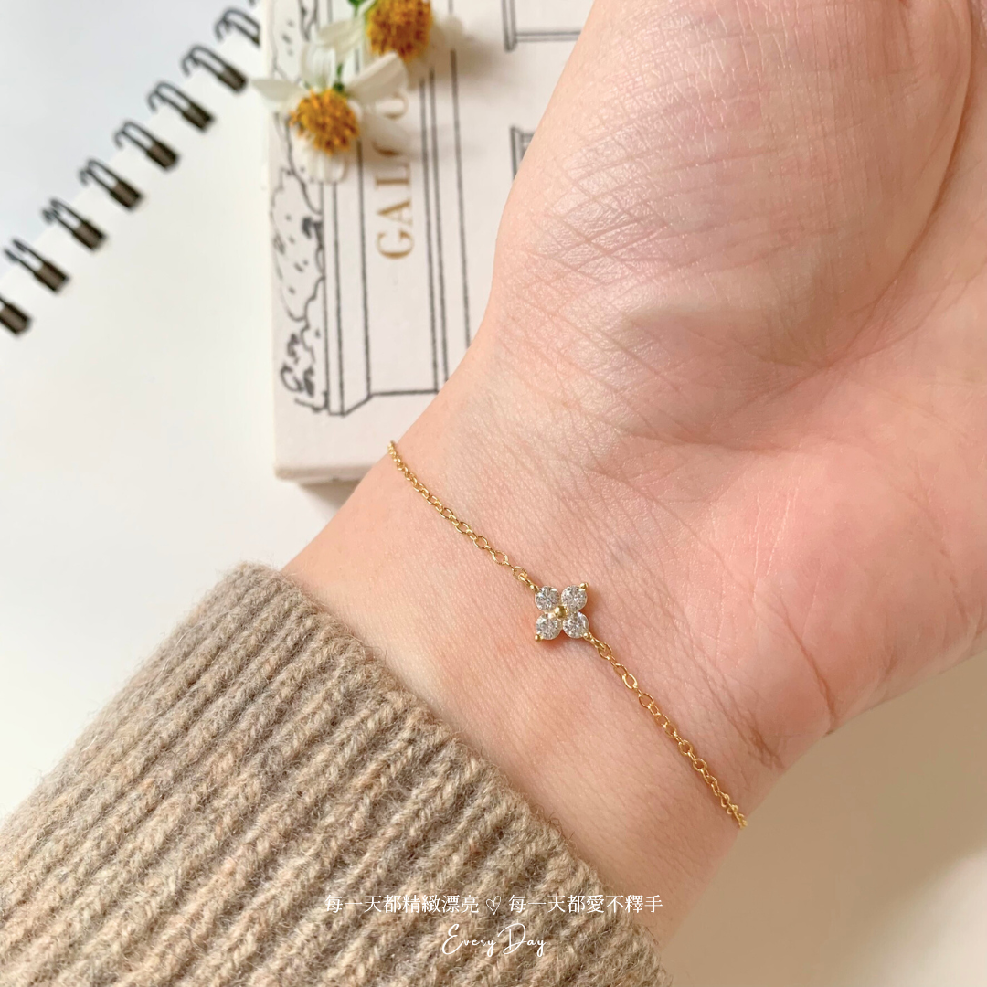 [預購] 質感純銀飾品．四葉草閃鑽手鍊