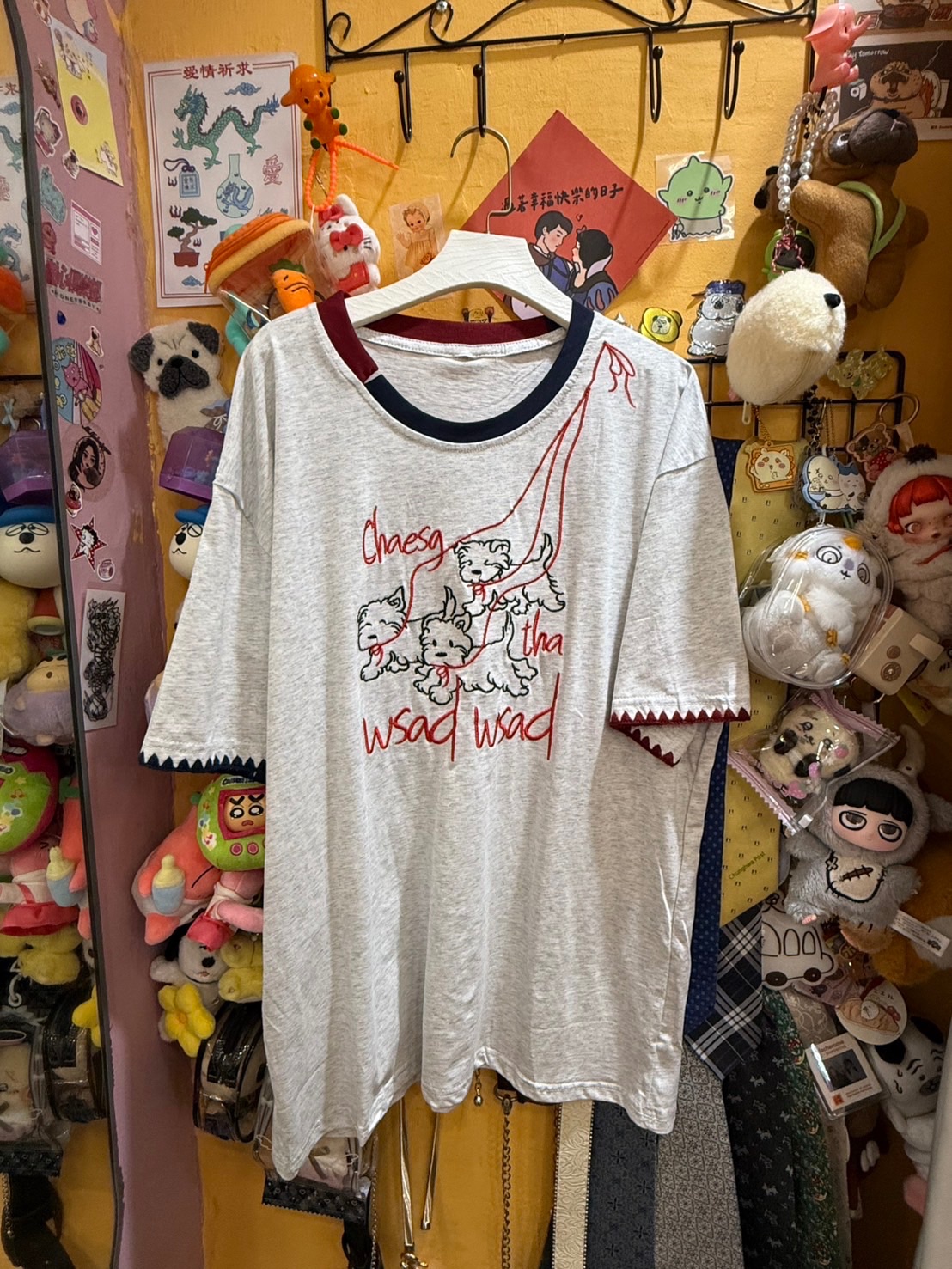 刺繡滾邊大T