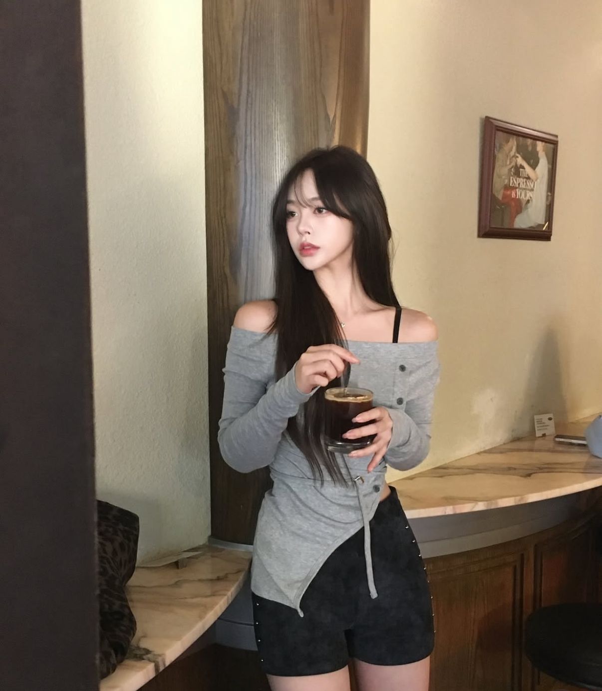 【韓牌網拍】灰色平口上衣+黑灰鉚釘褲