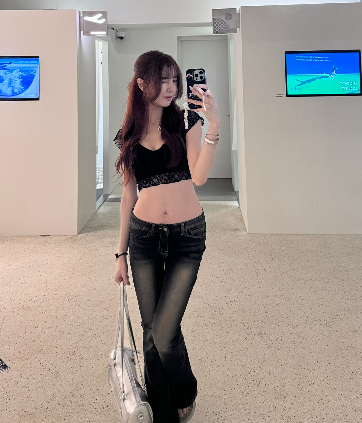 【正韓韓國購入】黑色蕾絲短版上衣/網紅Jenny開團做舊牛仔微喇叭褲