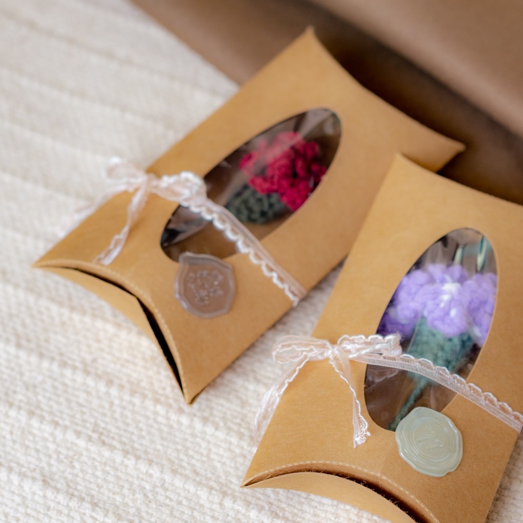 編織康乃馨禮盒 母親節針織花禮 附包裝卡片