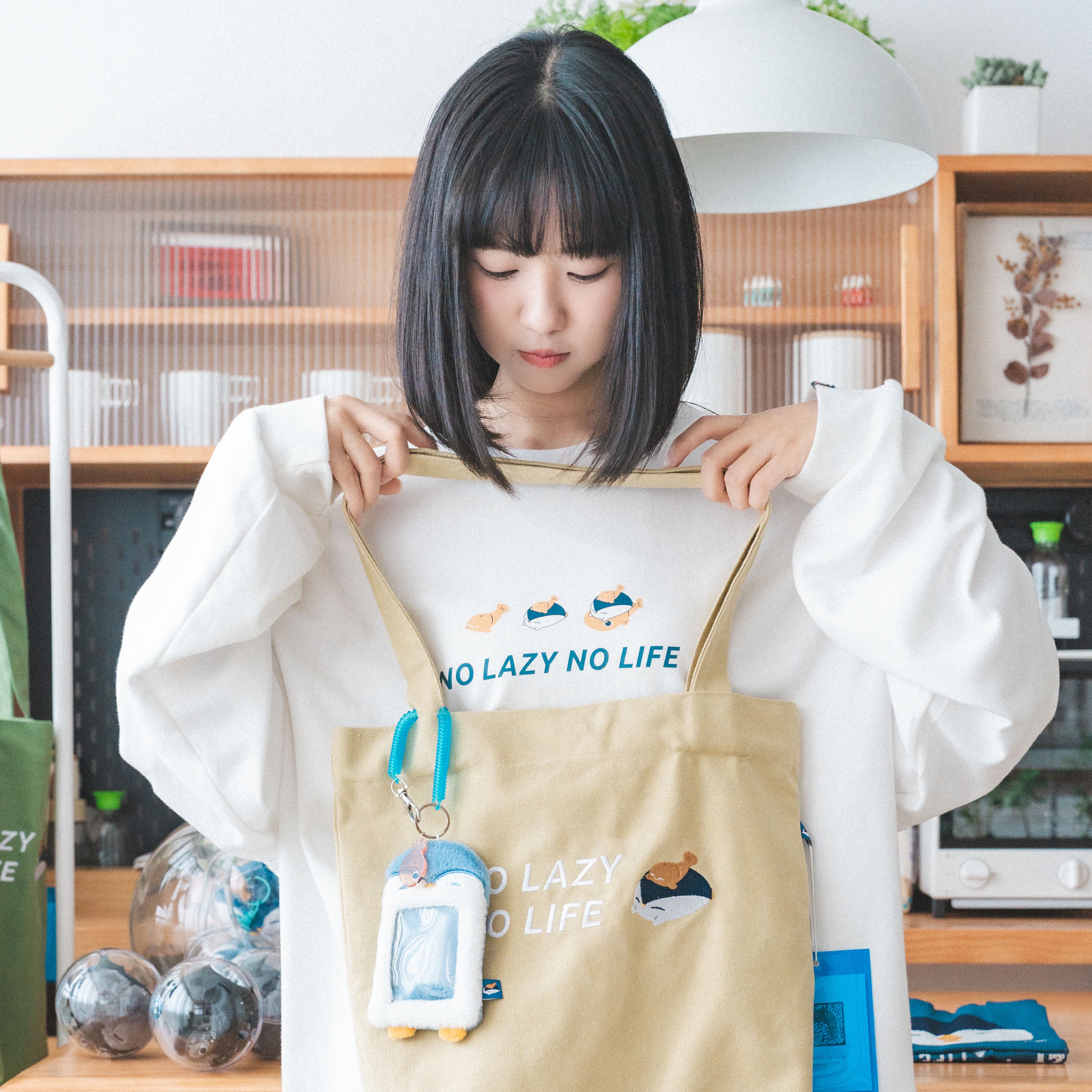 𝙉𝙊 𝙇𝘼𝙕𝙔 𝙉𝙊 𝙇𝙄𝙁𝙀 阿企刺繡帆布袋