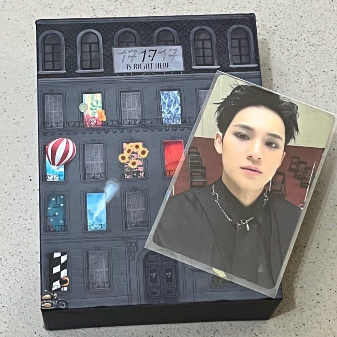 專輯區🤍須帶🤎；💙須帶🖤；🤎、🖤以及沒標示愛心的都可單帶