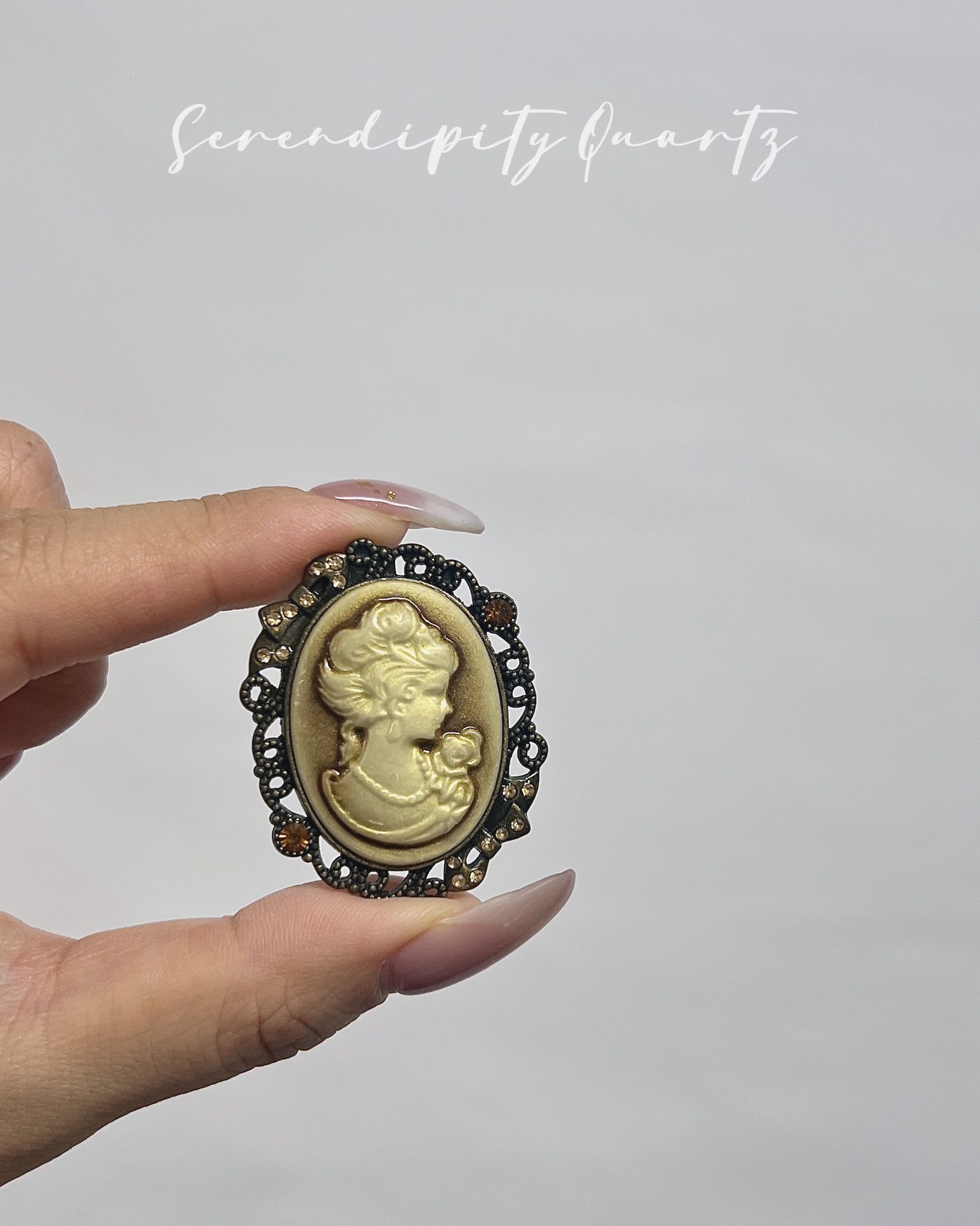 二手擺設品/拍照道具-暈染玫瑰絲絹仿真花/法式鑲嵌吊墜擺飾