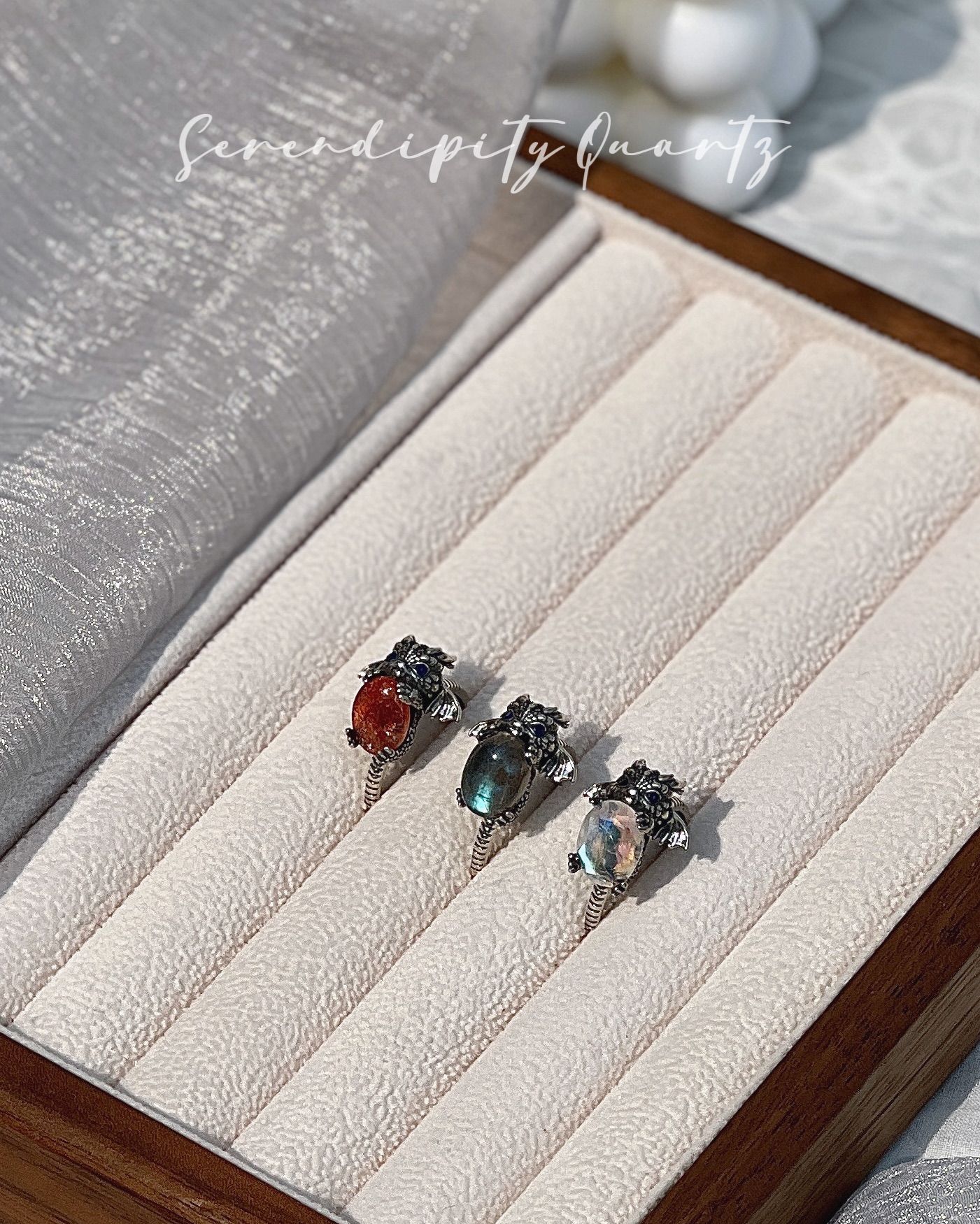 飛天寶寶龍S925純銀可調式戒指-拉長石 金太陽 月光石