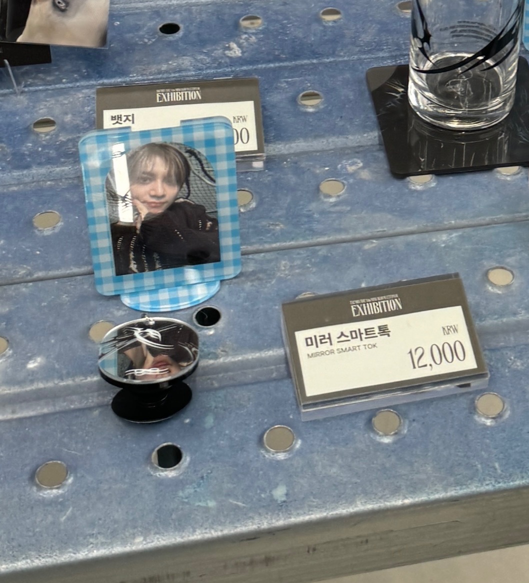 5.鏡面手機支架