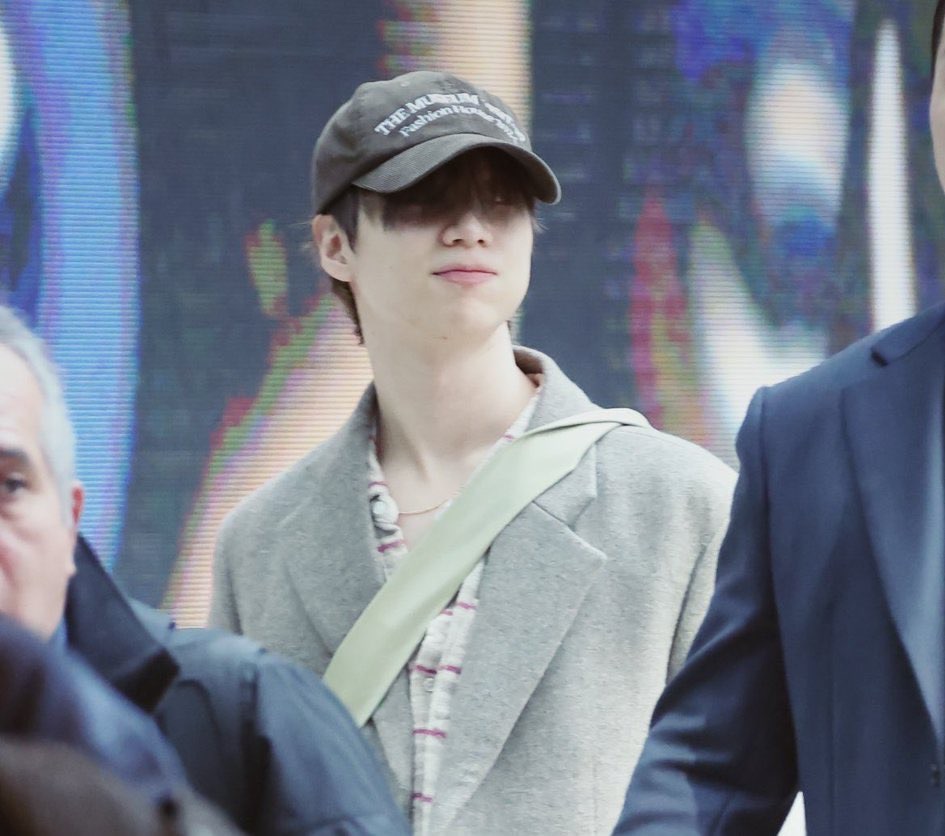 李泰民 同款燈芯絨棒球帽