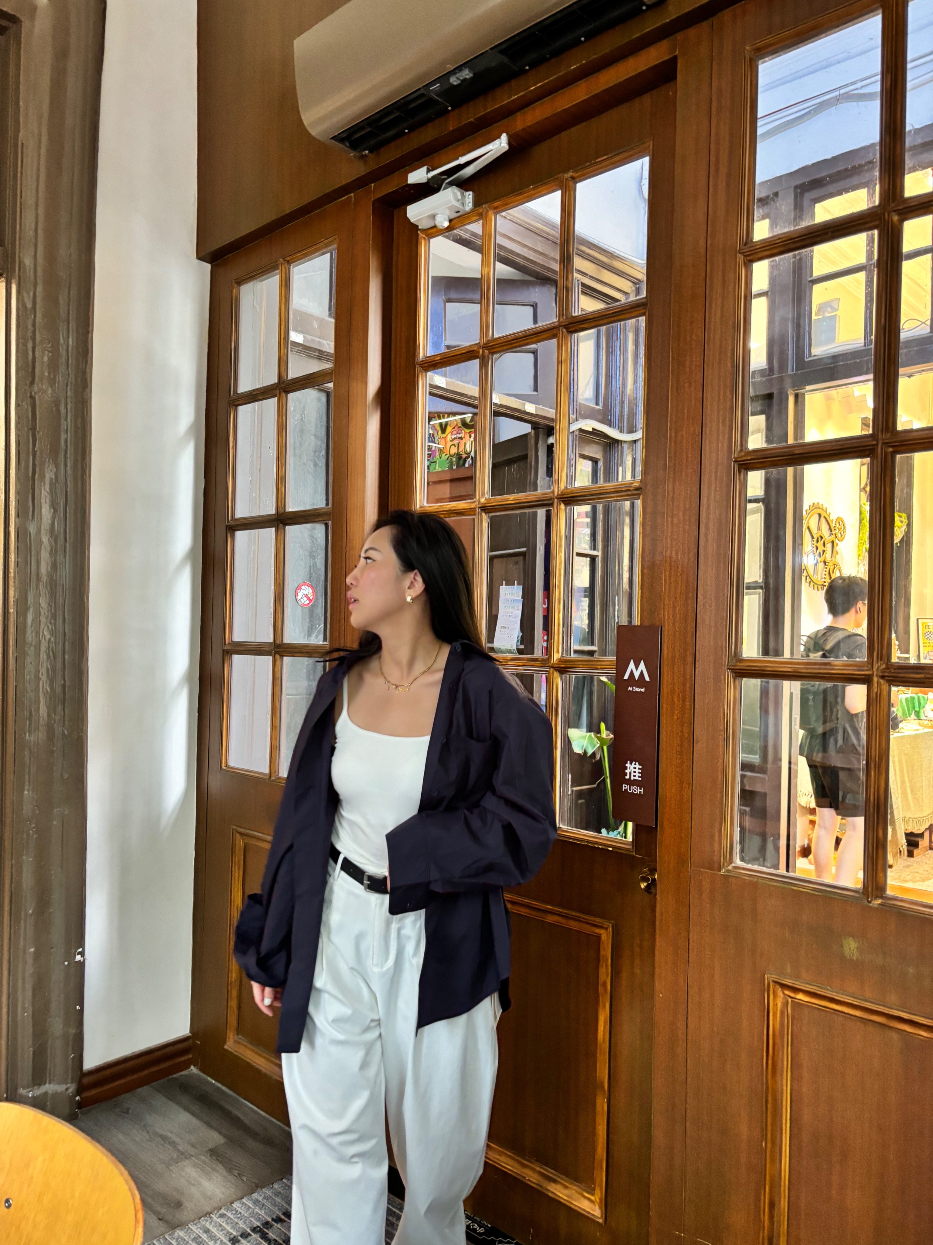 Q1男友後磅硬挺襯衫