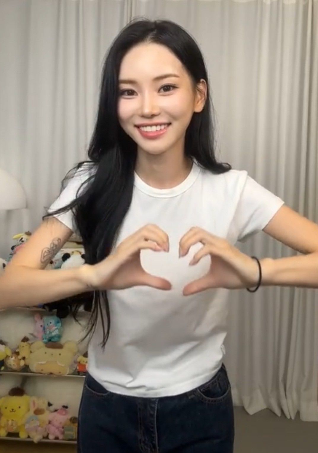 本期江江必買推薦❤️四季踢 （黑白各1）