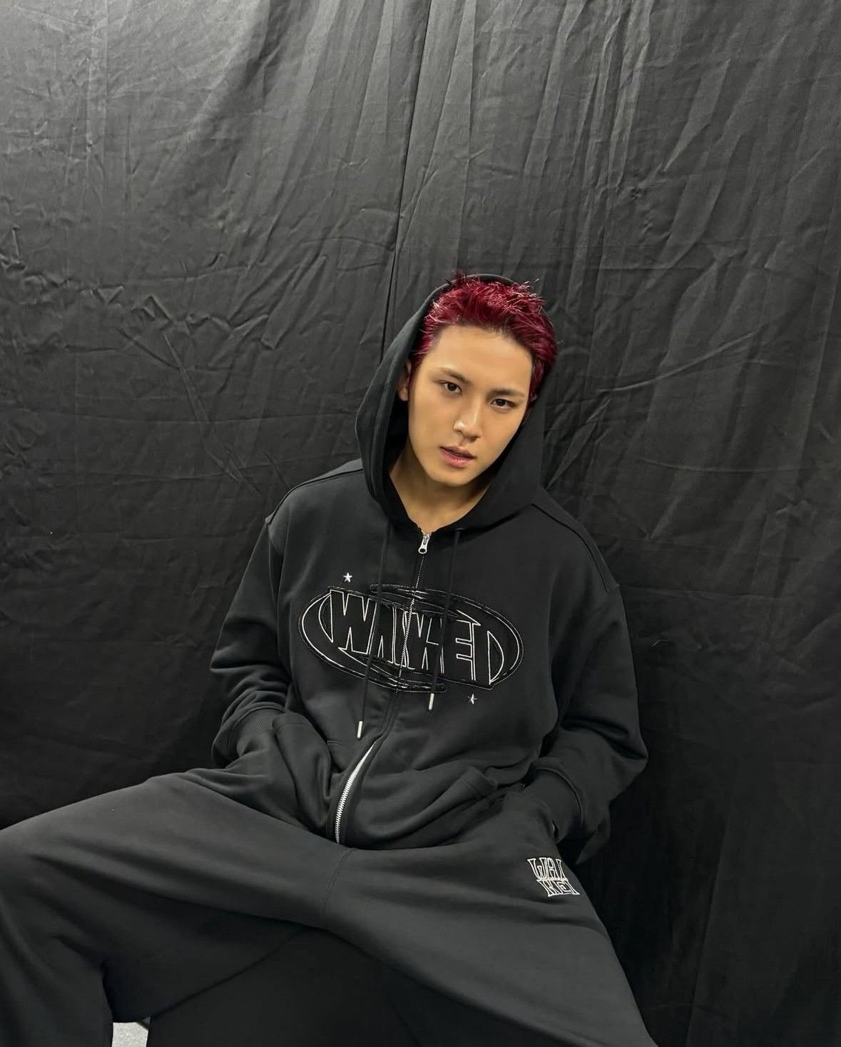 特價隨時收單✿ 珉奎同款 waikei 連帽外套+長褲 로고 아플리케 후드 집업 블랙