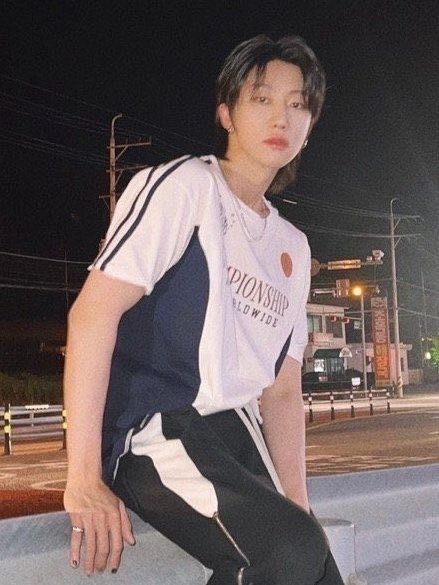 特價隨時收單✿ 小8 小櫻花 金善旴同款 CHAMPIONSHIP TEE