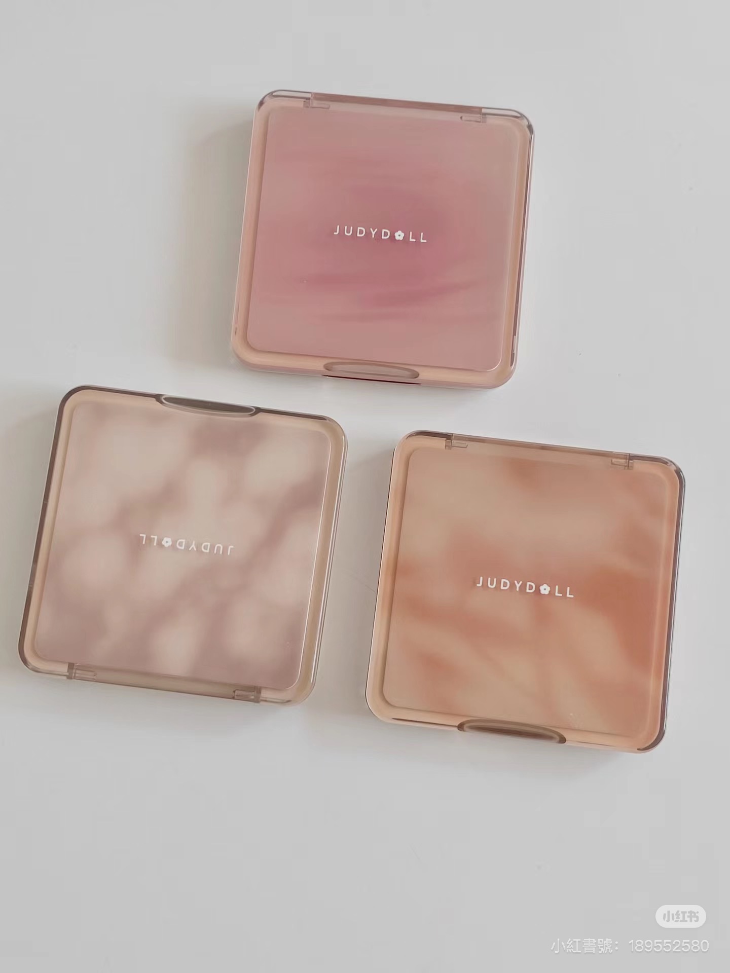 橘朵高光修容盤