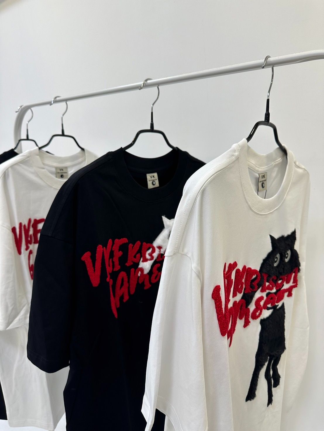 貓咪毛毛刺繡短袖T