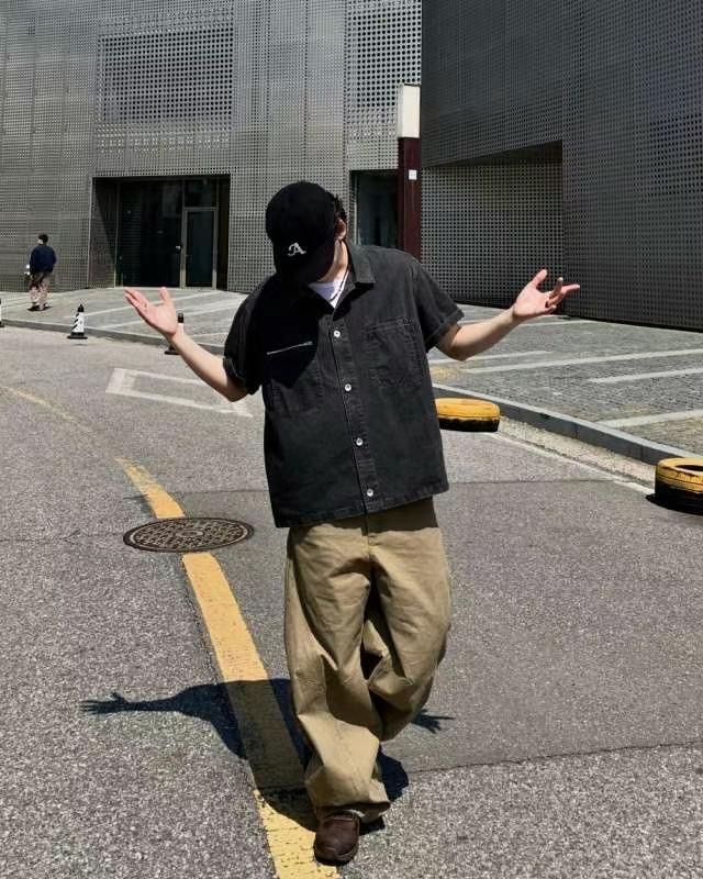【ZEPH】韓國🇰🇷 _牛仔水洗短袖襯衫  街頭 牛仔 水洗 百搭 短袖