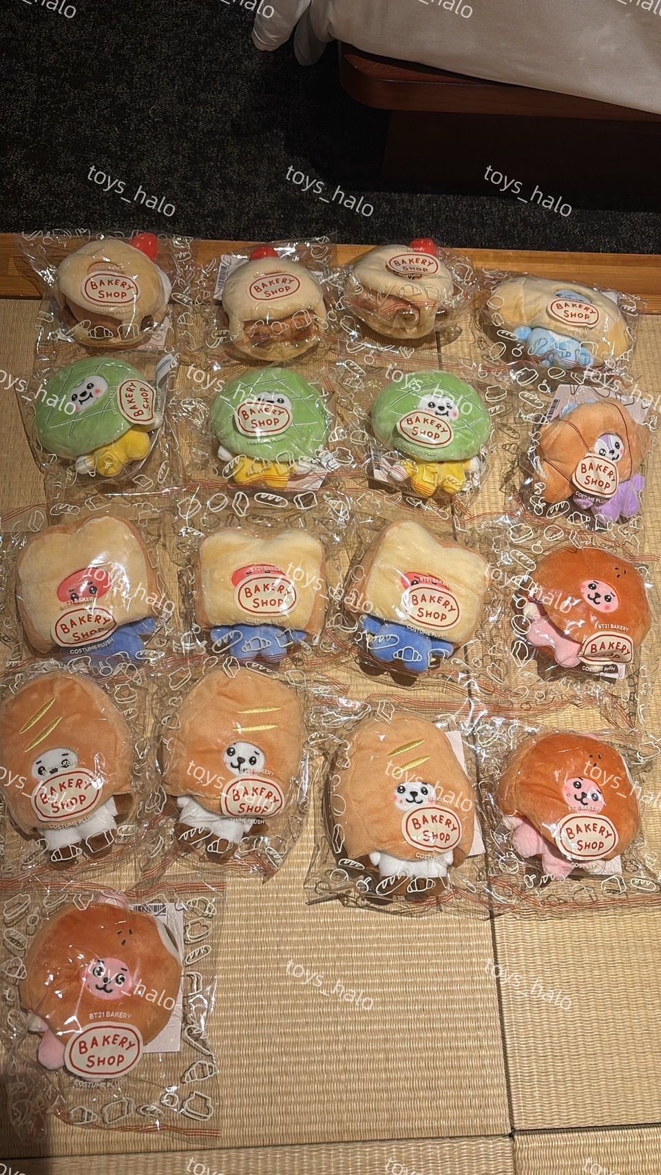 日本 BT21 麵包系列 娃娃