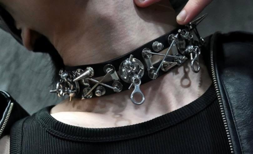 原创设计重工铆钉硬核感纯手工朋克风皮质颈链