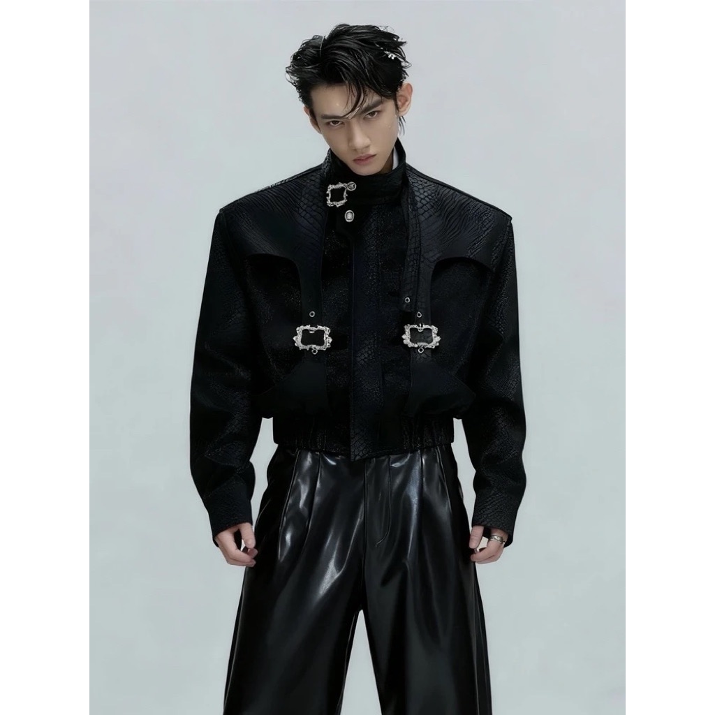 【Eternity】龐克風暗黑蛇紋鱗片短版墊肩立領pu皮革外套 設計感拼接金屬扣機車服皮衣外套