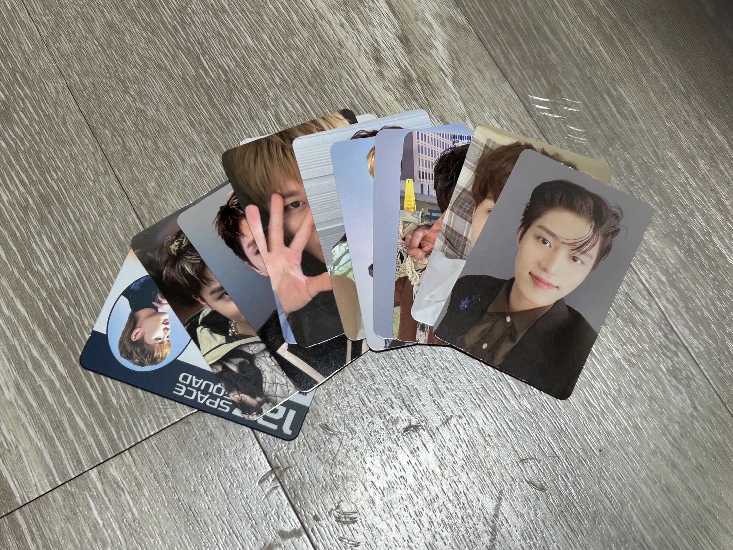 法制卡xN 可拿去祈願收本命卡或發洩用