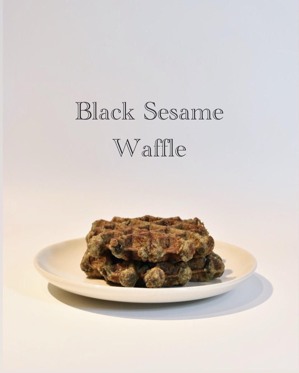黑芝麻鬆餅 Black Sesame Waffle
