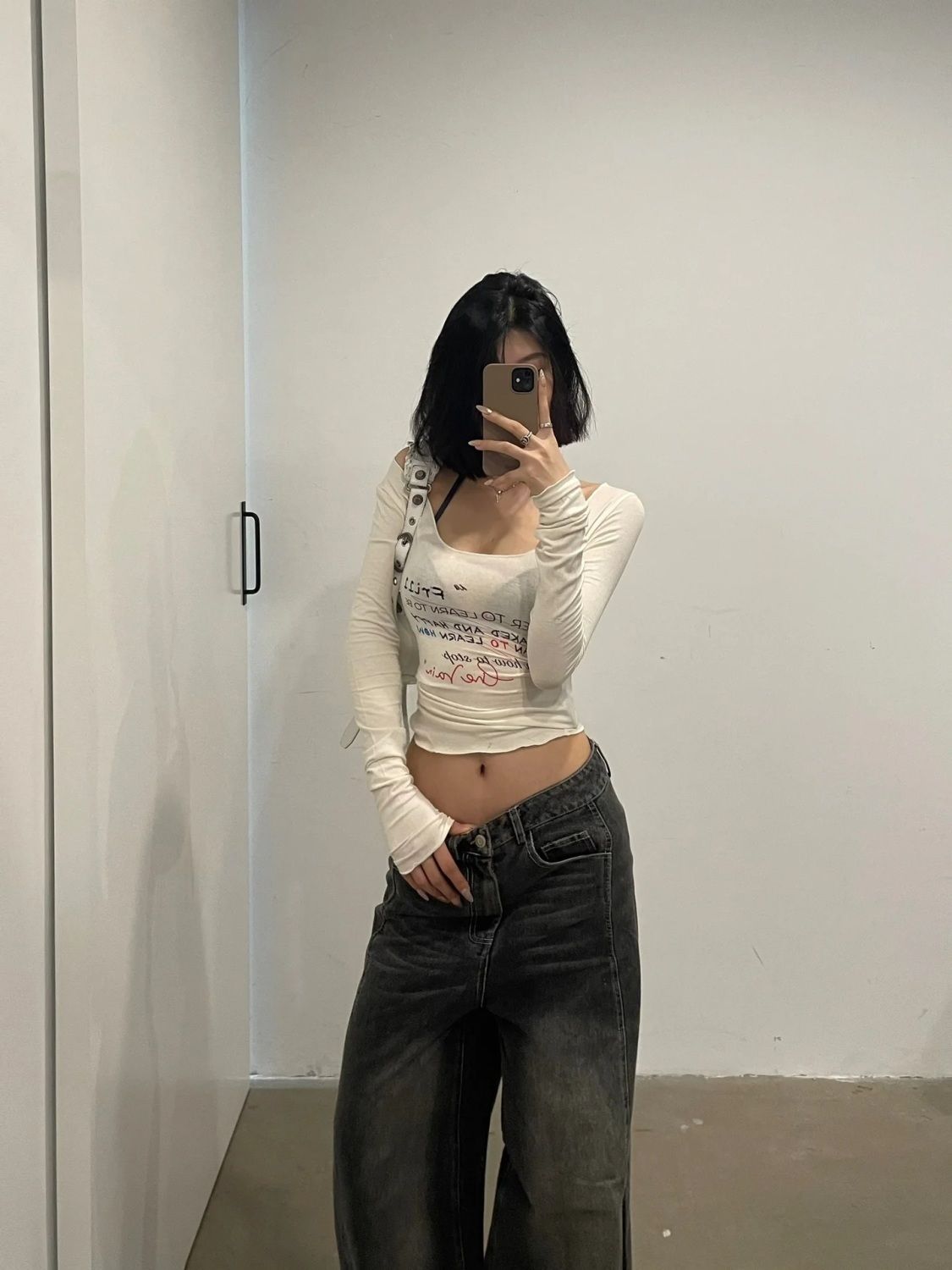 美式復古大圓領打底衫（超適合跳舞的美女們）