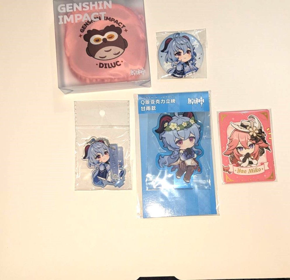 官方周邊：基尼奇、伊法、迪盧克、阿貝多、萬葉、雷澤。