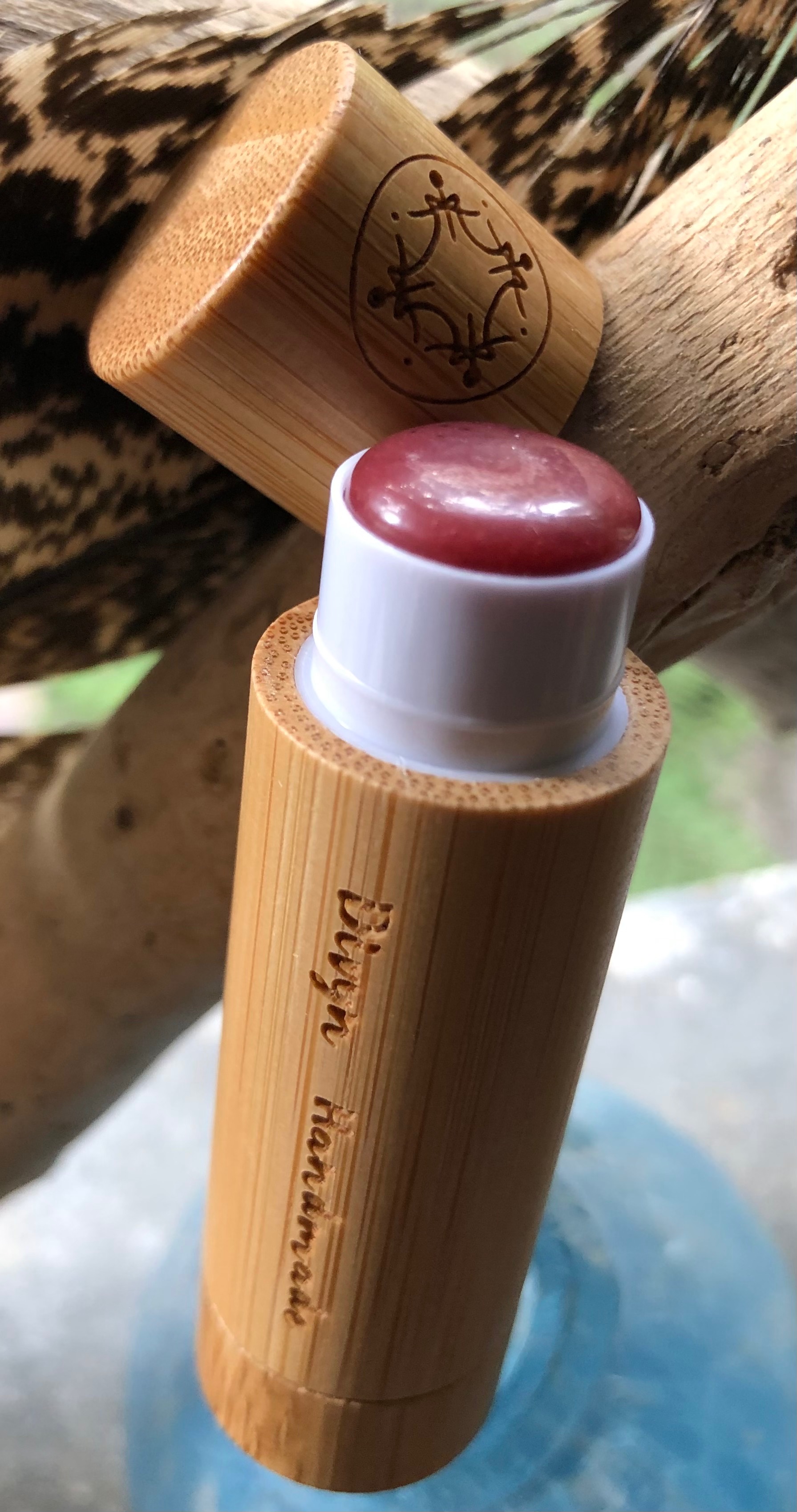 大地之吻唇頰膏💋接骨木莓眉