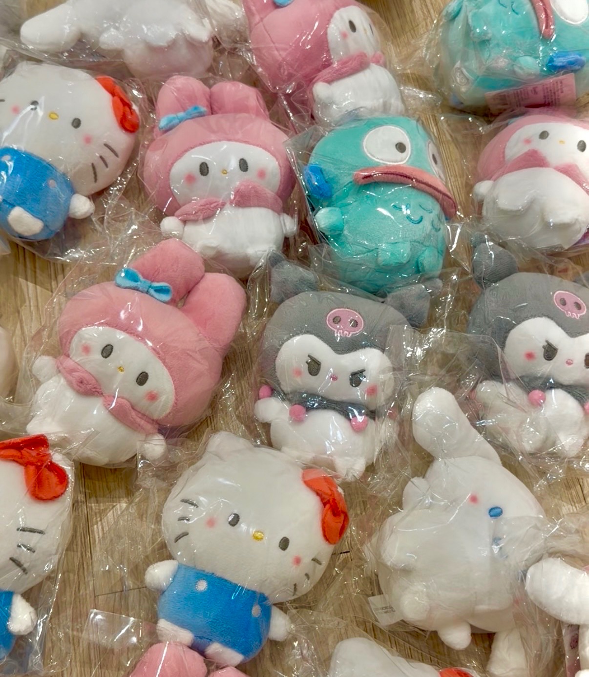 正日三麗鷗豆豆眼吊飾 龍蝦扣