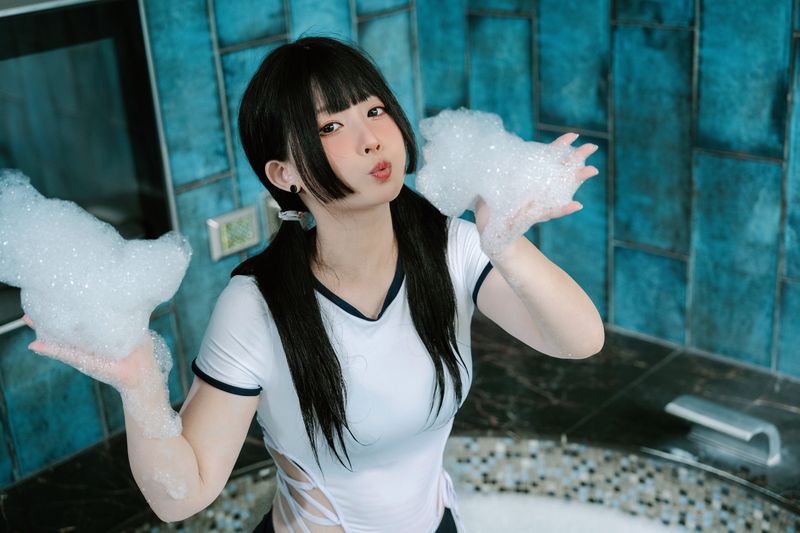 阿漓泡泡浴五款照片