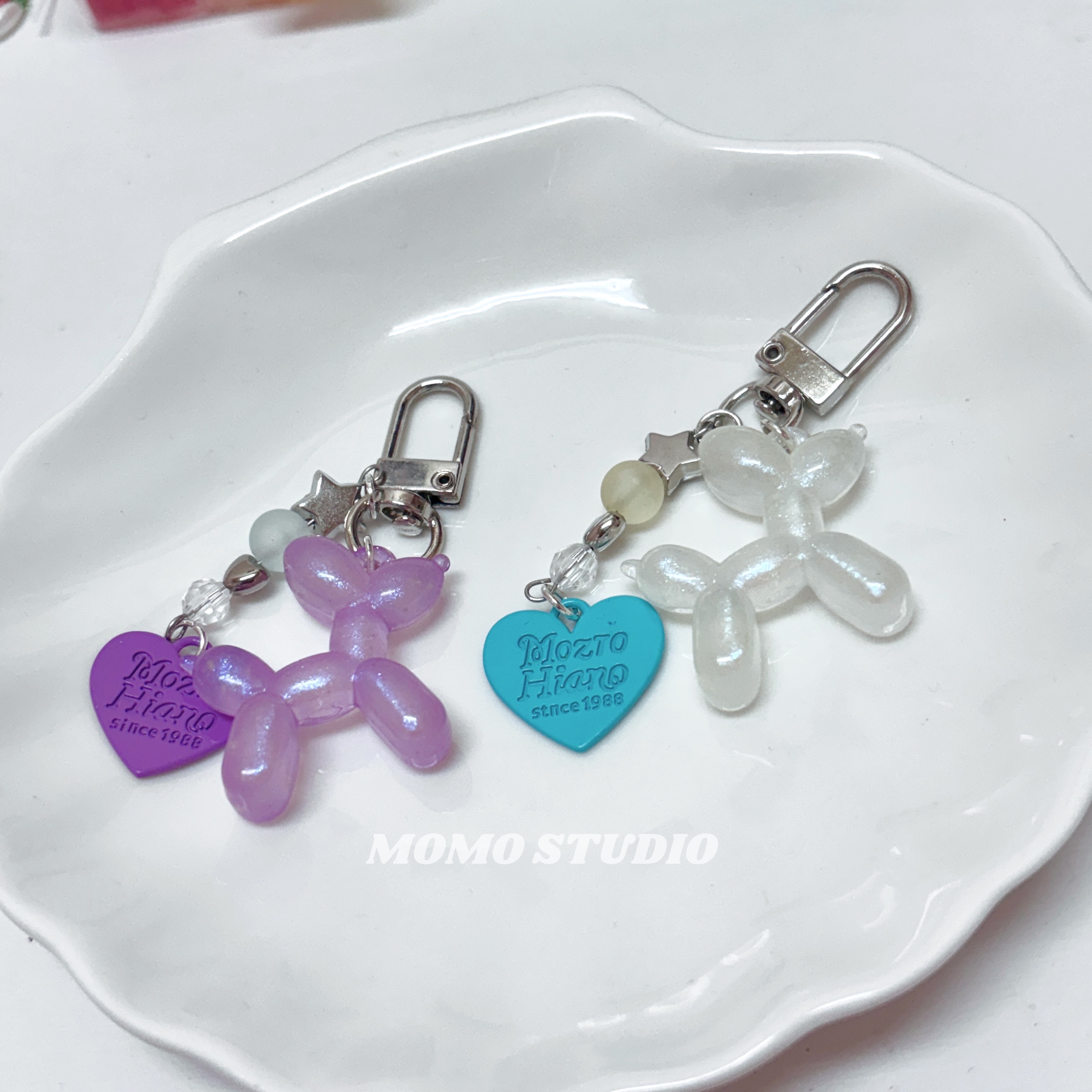 MOMO串珠吊飾-夜光氣球小狗