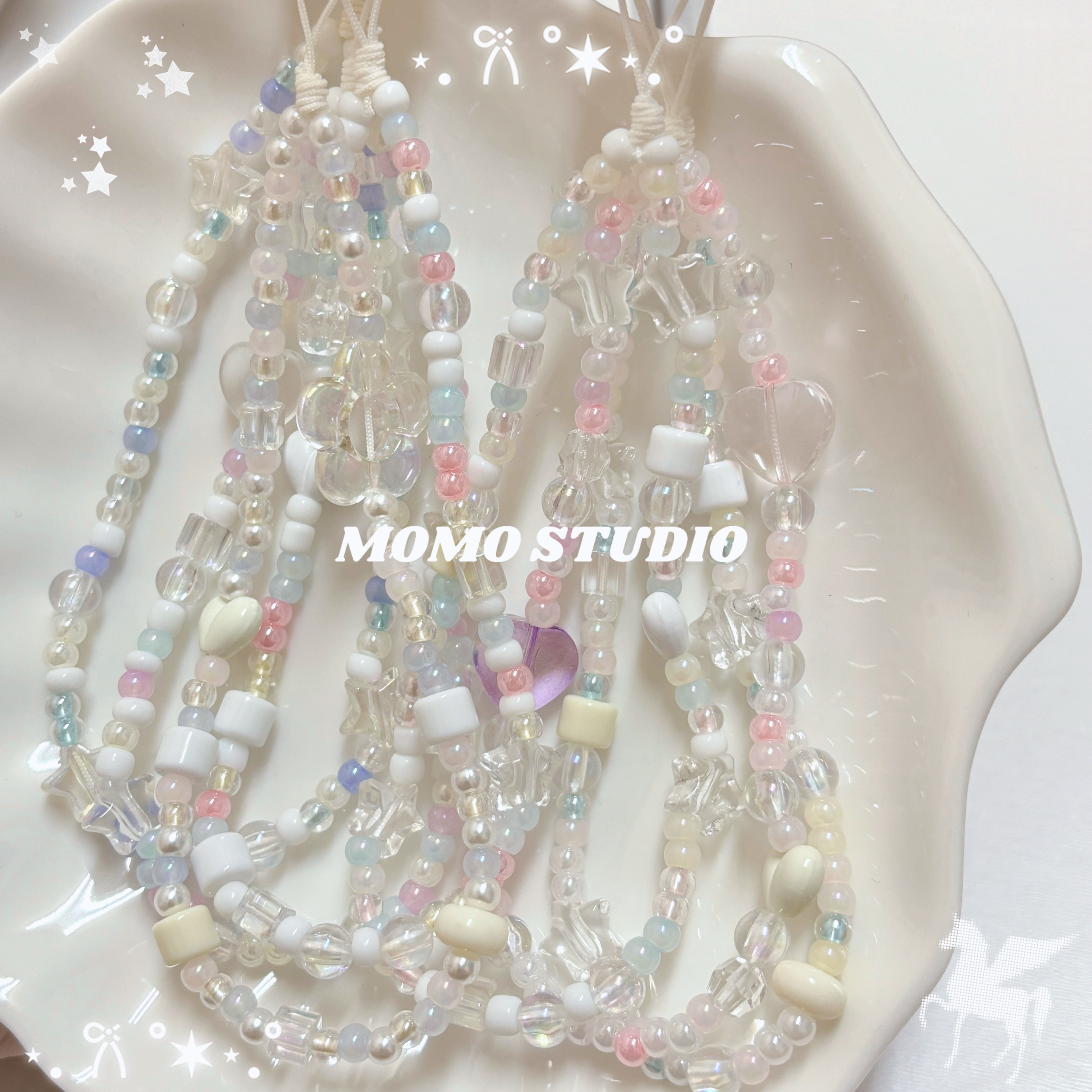 MOMO 《夢島日常》串珠手機鏈-Konpeit🍬