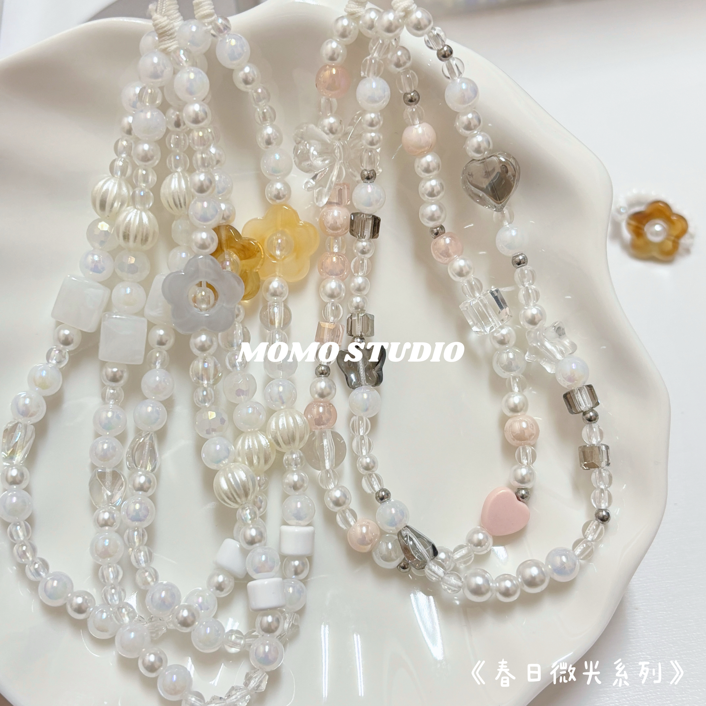 MOMO 《夢島日常》春日微光系列8款