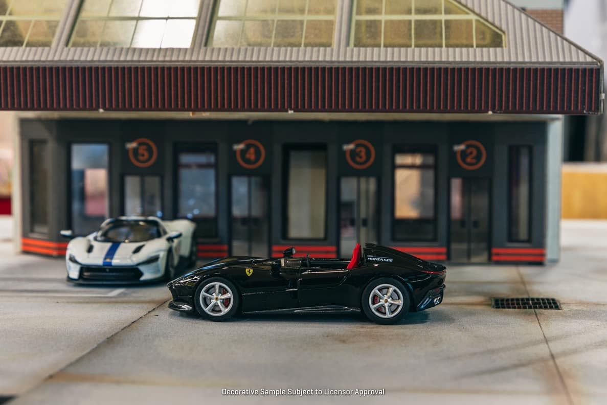 法拉利原廠出品 1/64 FERRARI MONZA SP2 2018