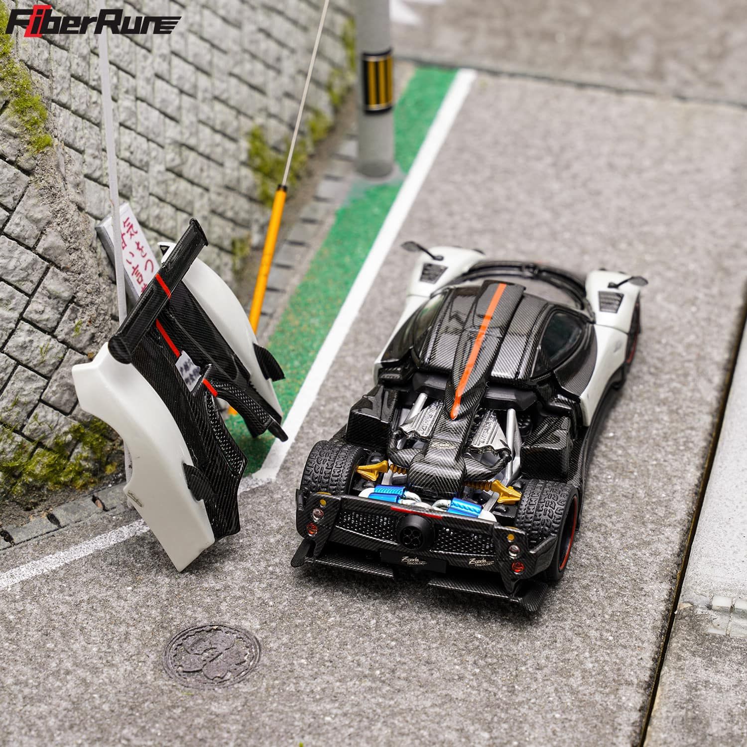 Fiberrun 1/64 Pagani Zonda Cinque 合金車