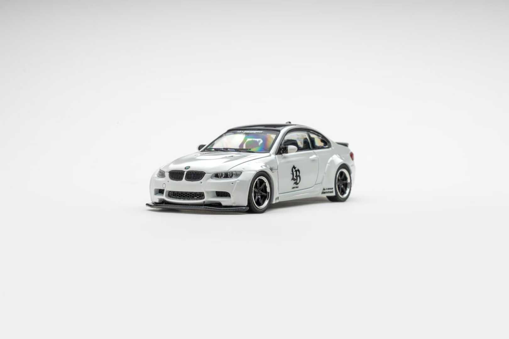 Fine Model 1/64 LBWK BMW M3 E92