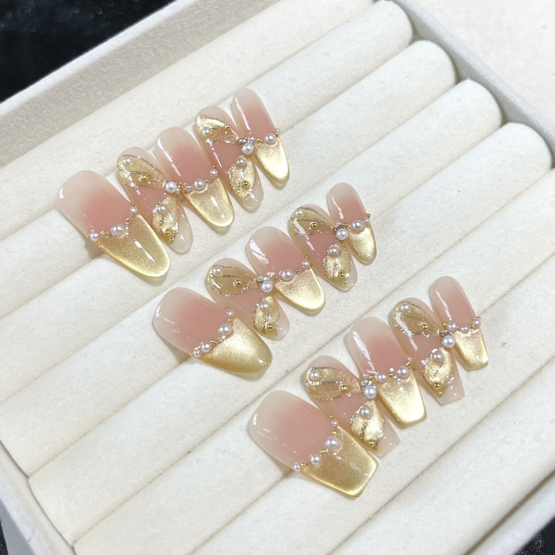 純手工凝膠穿戴甲金絲帶金色黃貓眼飄帶氣質溫柔高級感美甲貼片穿戴甲片