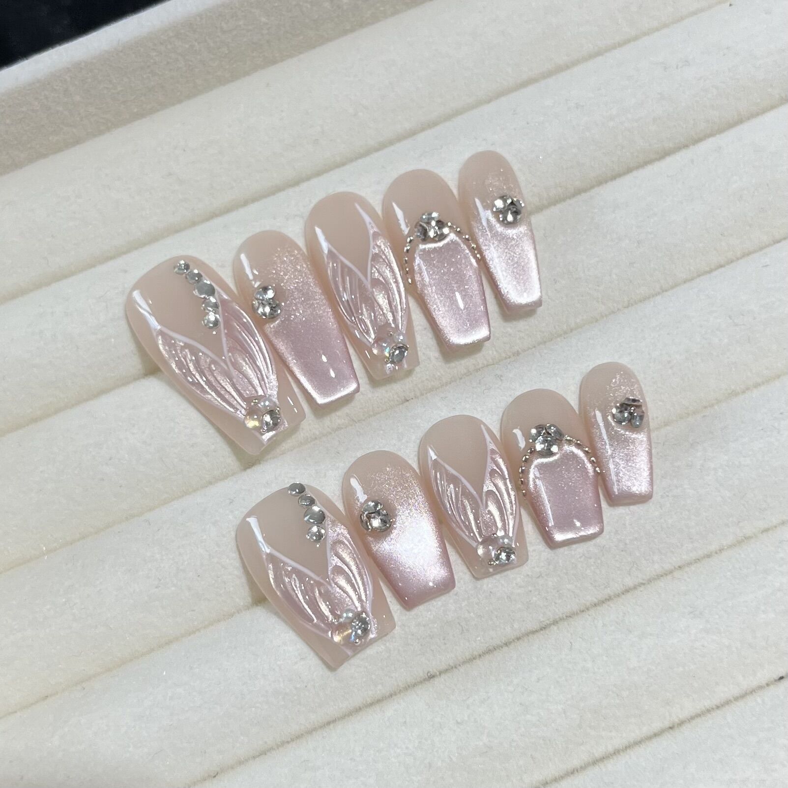 純手工穿戴甲立體手繪人魚尾貓眼美甲高級感顯白氣質