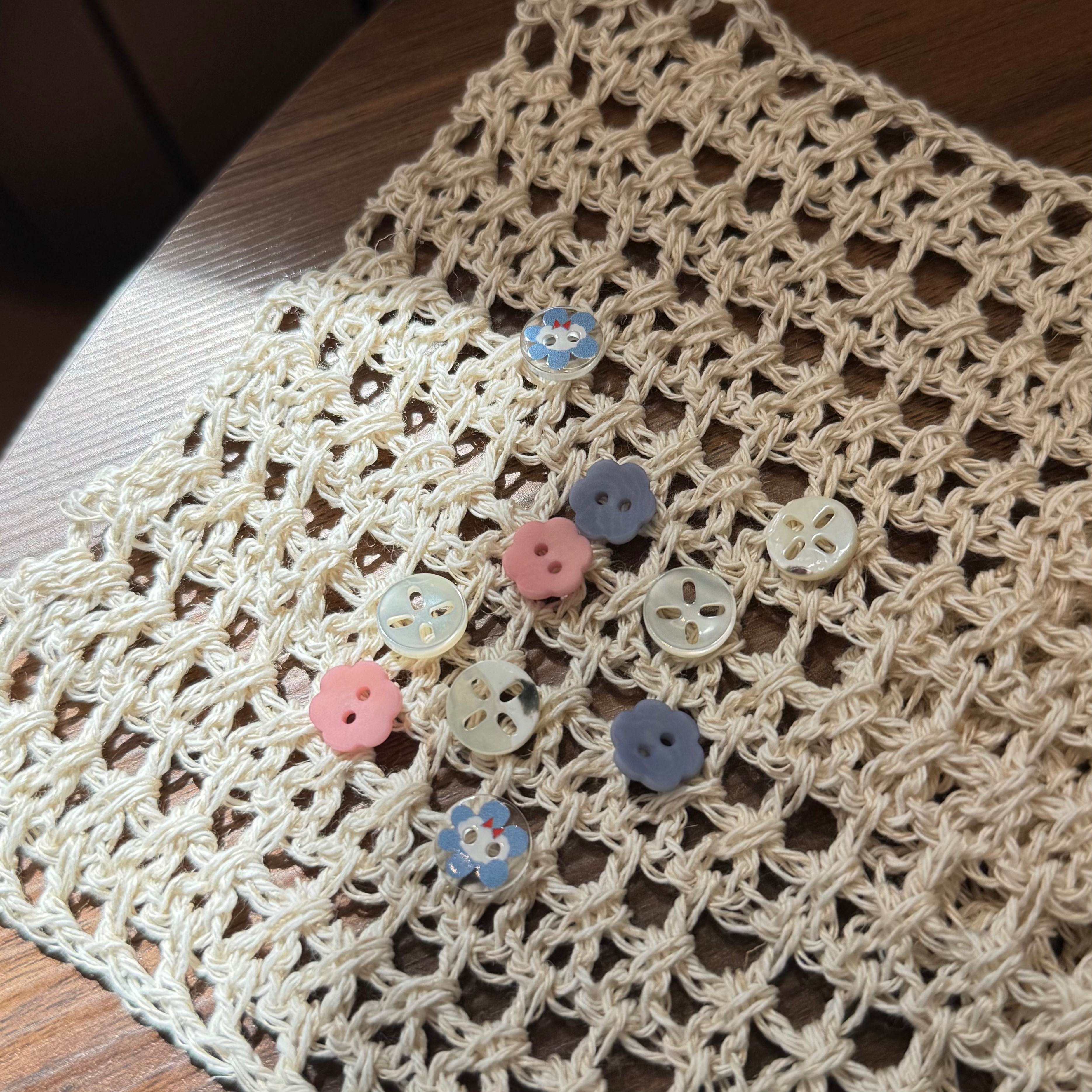 金色夏日花釦