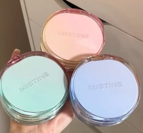 Mistine冰透丁達爾氣墊