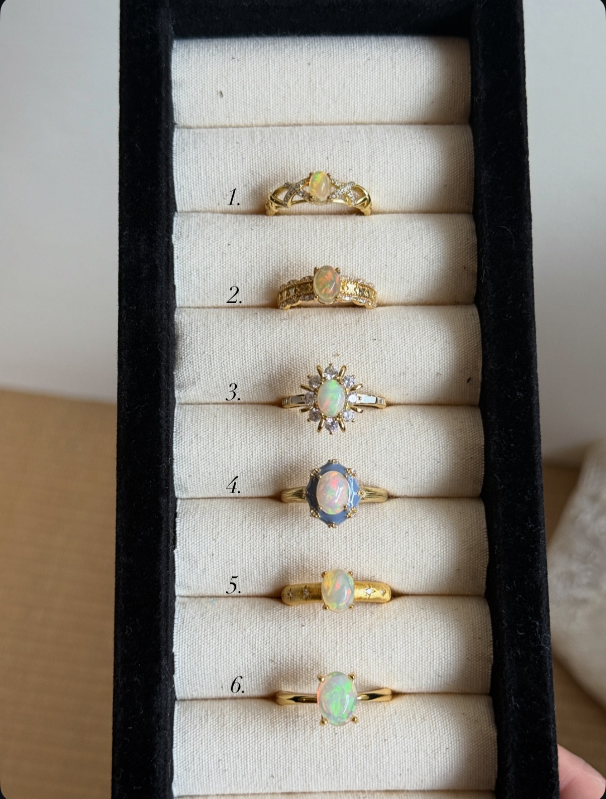 ⁂ 歐泊戒指/絕版庫存，些微存放痕跡，超值特惠！