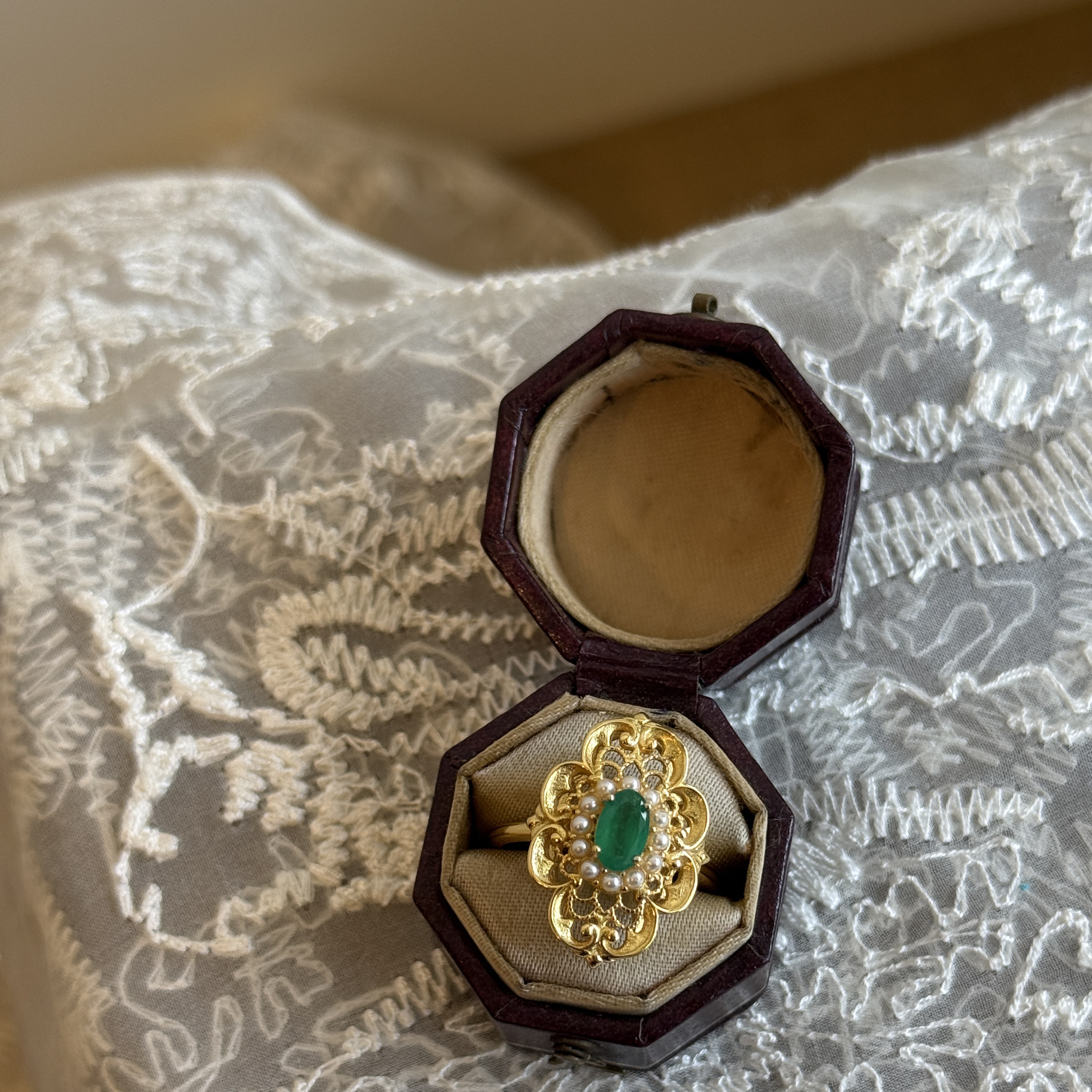 ⁂ 贊比亞祖母綠 雕花戒指