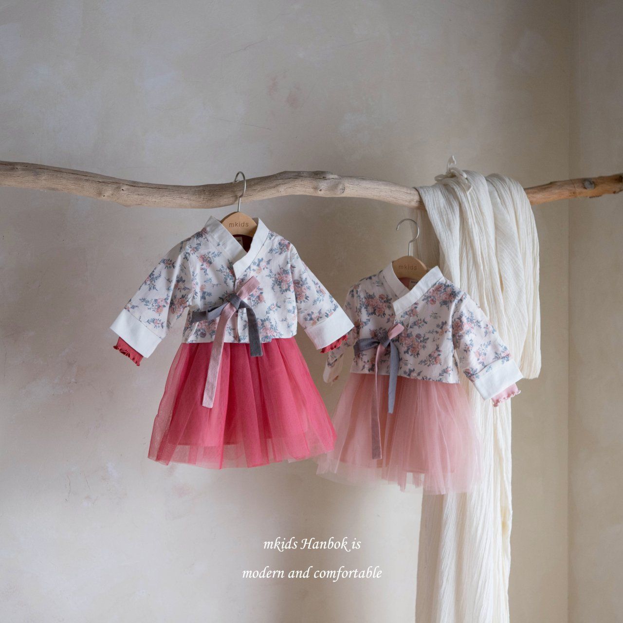 韓服花色連身裙