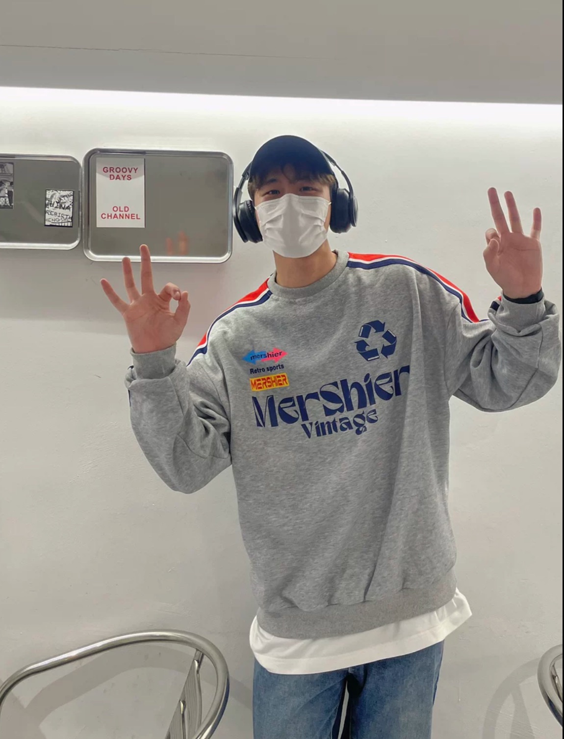 美式復古字母圓領衛衣