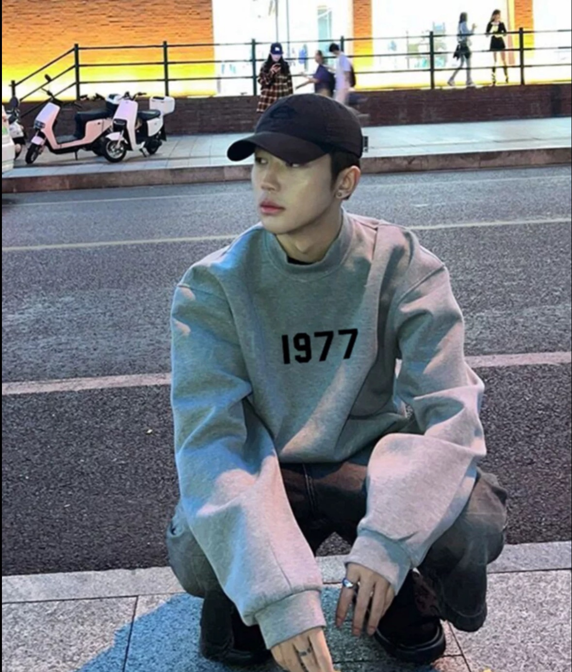 美式重磅數字長袖衛衣