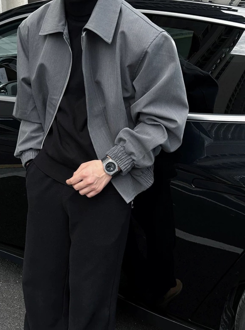 灰色短款墊肩外套