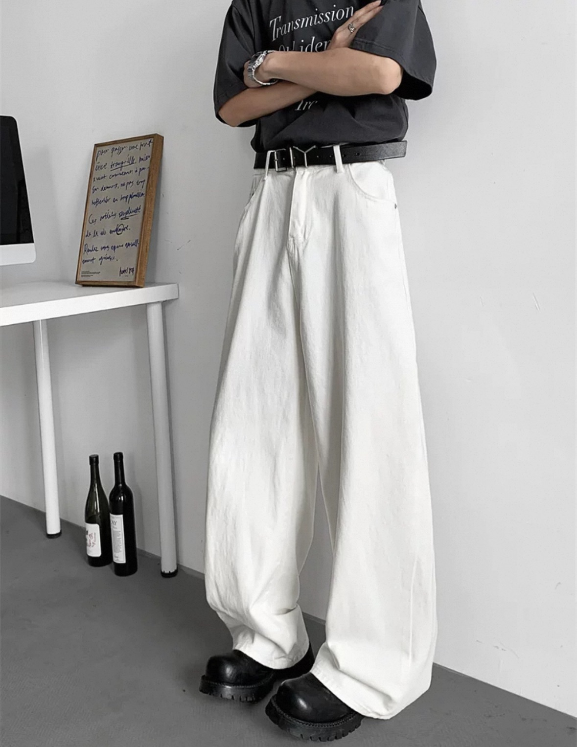 白色落地闊腿牛仔褲