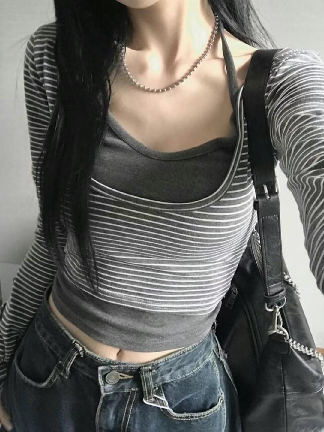 條紋小露肩上衣+掛脖背心set